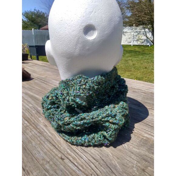 Handmade Women's Loop Scarf Cowl Crochet Alpaca Neckwarmer Lace Green Glitter - Picture 5 of 9